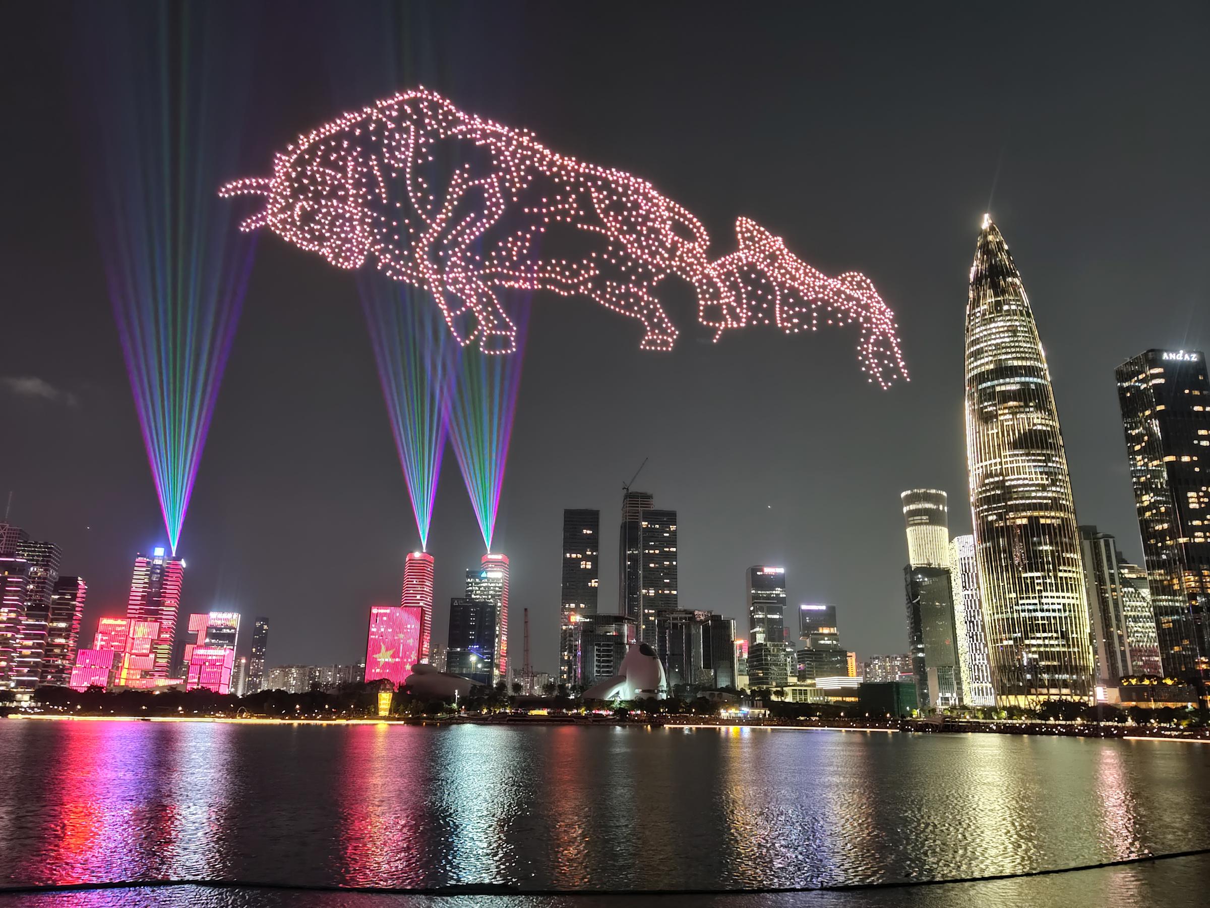 Jeffrey Katzenberg dan Kimbal Musk Ciptakan Pertunjukan Drone Imersif di Langit