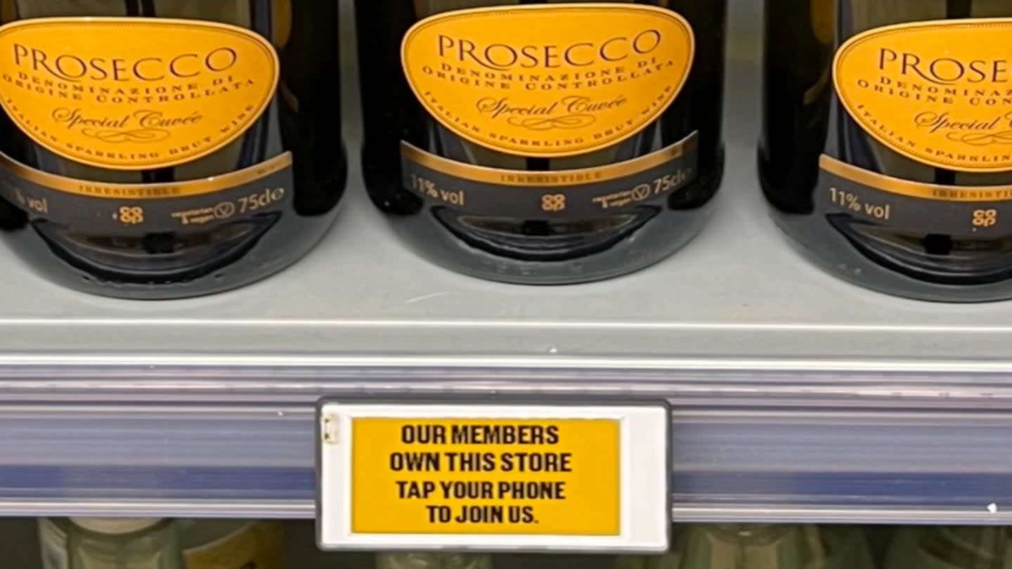 Co-op Tingkatkan Belanja dengan Label Elektronik Canggih di 1.600 Toko