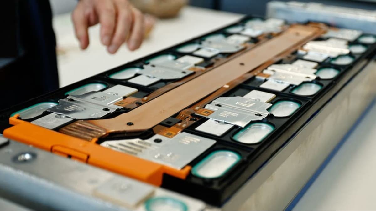 Inovasi 1,3-dithiane Tingkatkan Keselamatan dan Umur Baterai Lithium Logam