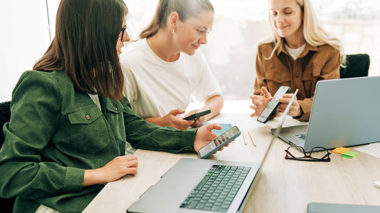 Perubahan Besar Iklan Digital 2025: AI, Pengukuran Akurat, & Media Tradisional Menurun