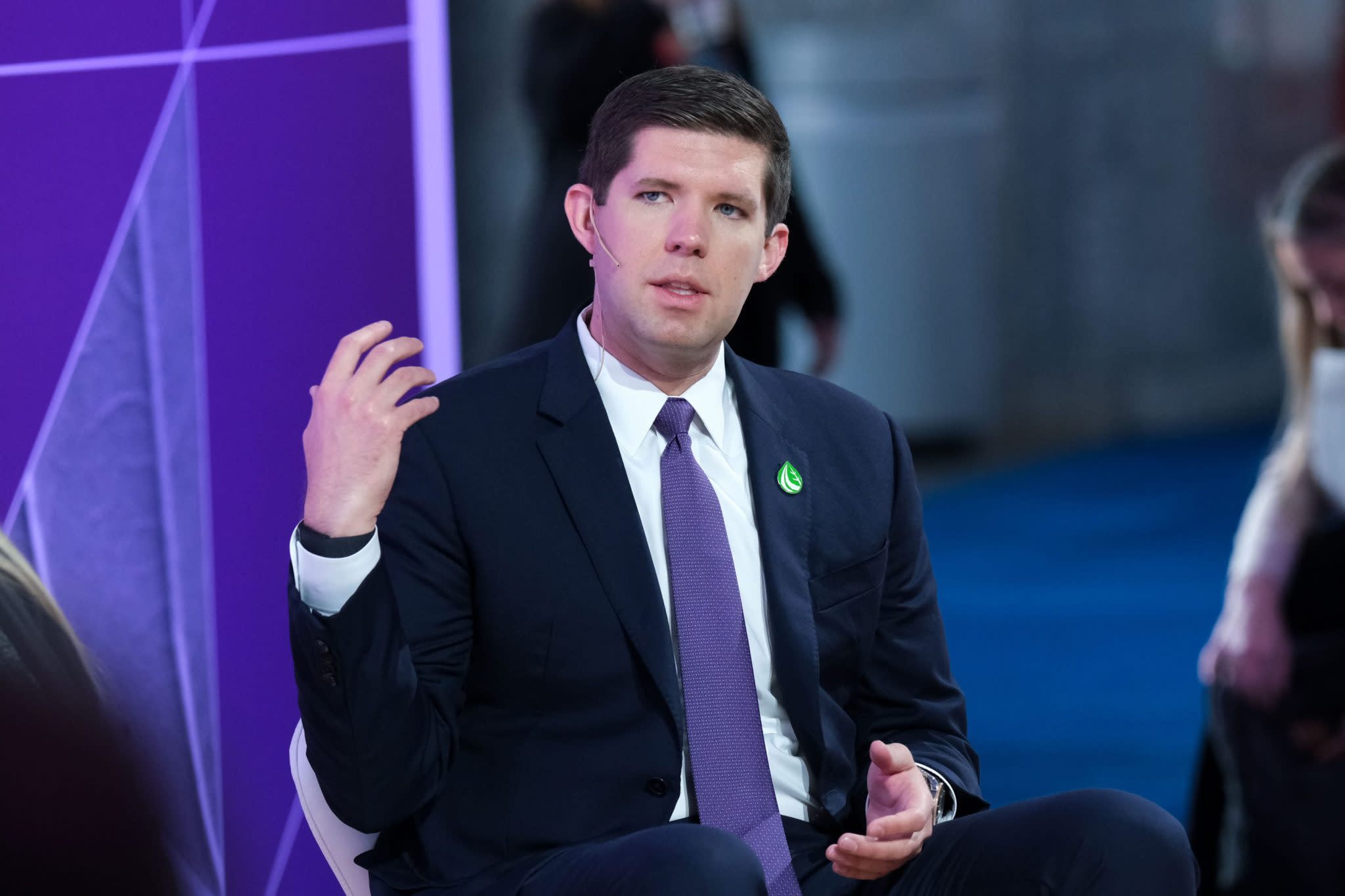 Strategi Negosiasi Thomas Healy: Jangan Pernah Terlihat Putus Asa dalam Bisnis