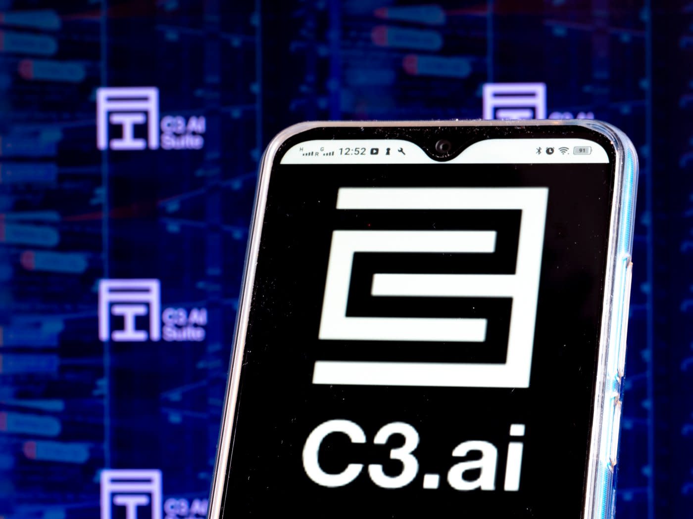 Kenapa Saham C3.ai Terjun Bebas: CEO Mundur dan Pendapatan Turun Drastis