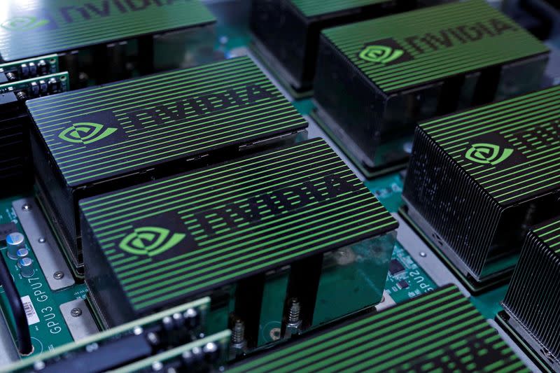 Pasar Global Bergejolak: Ketegangan Politik AS dan Laporan Nvidia Jadi Fokus