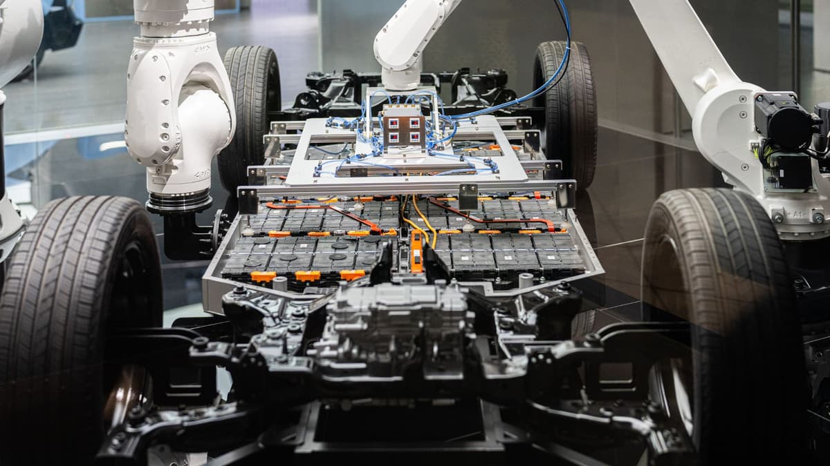 Algoritma Baru Tingkatkan Efisiensi dan Kenyamanan Motor Listrik EV