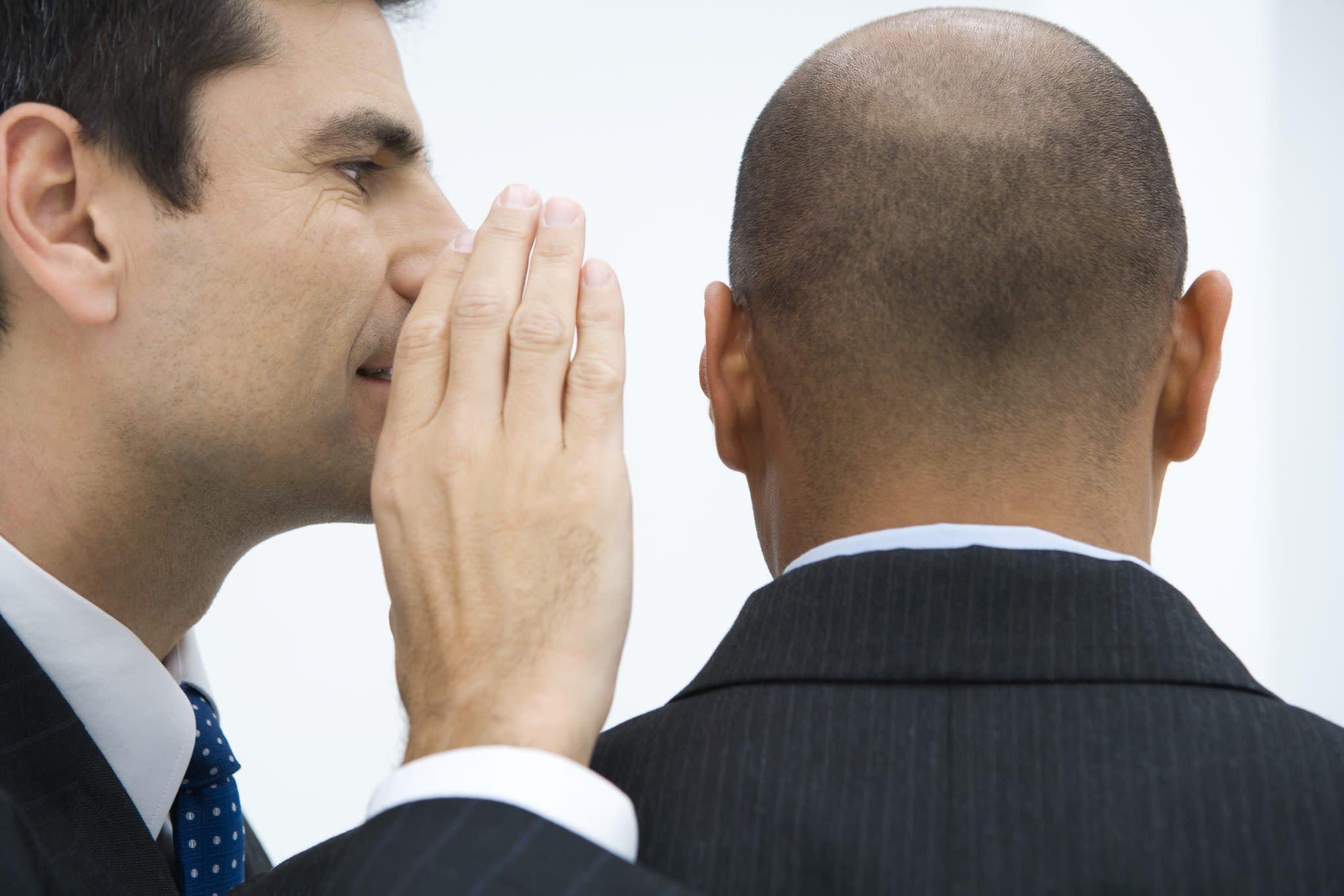 Bisnis Kripto dan Lonjakan Saham: Ada Bocoran Informasi di Baliknya?