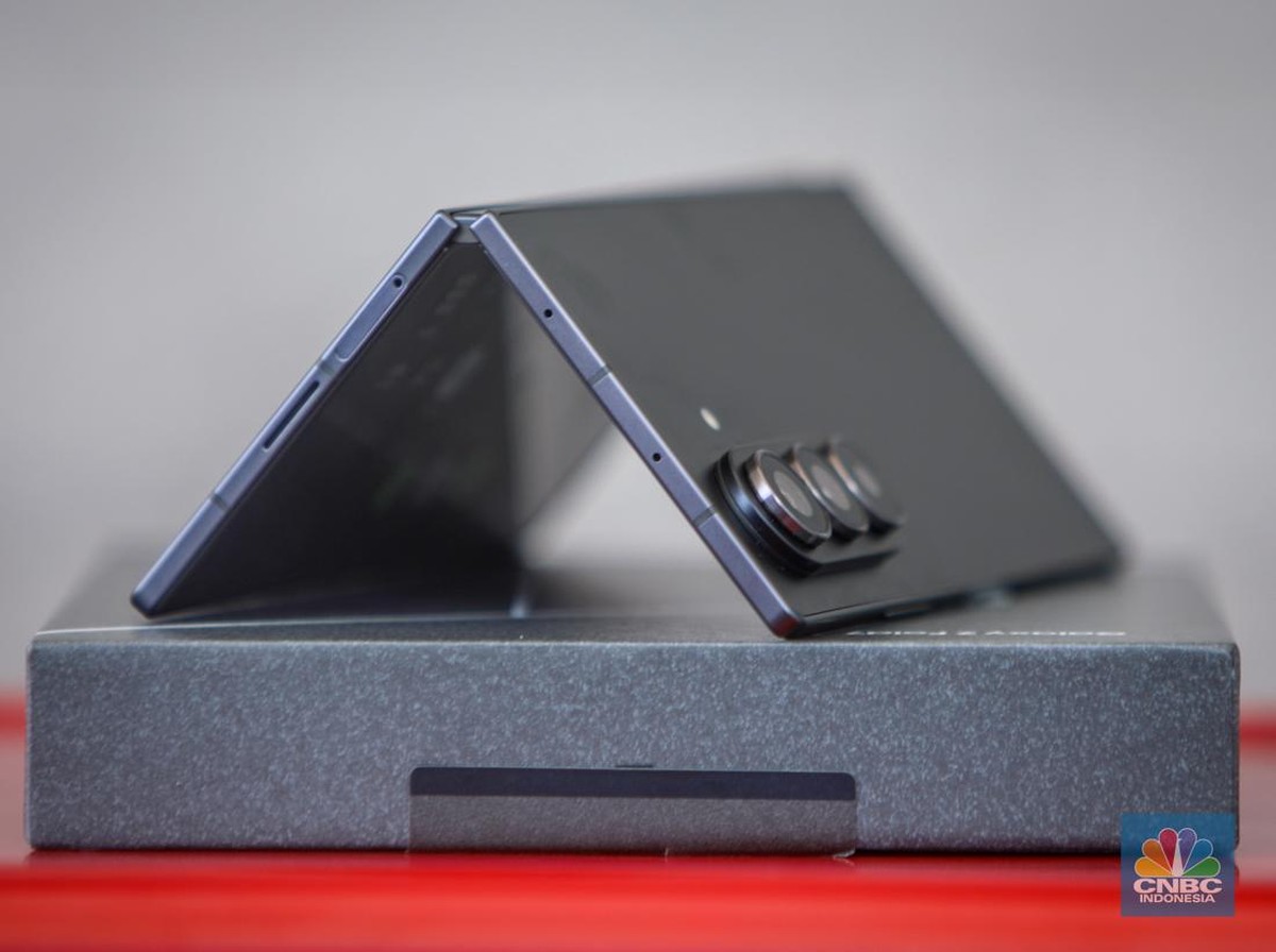 Samsung Galaxy Z Fold7: HP Lipat Tipis, Ringan, dan Kamera 200MP Terbaru
