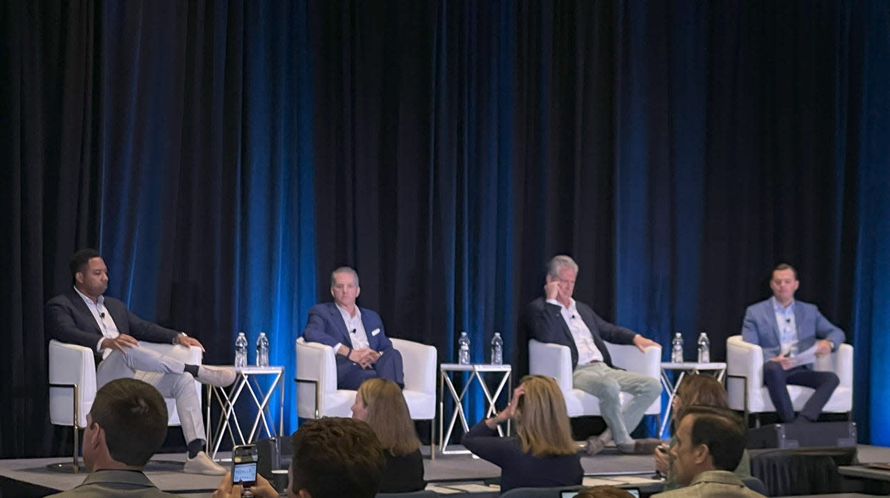 Penasihat Wirehouse Beralih ke Model RIA: Peluang dan Tantangan Terbaru