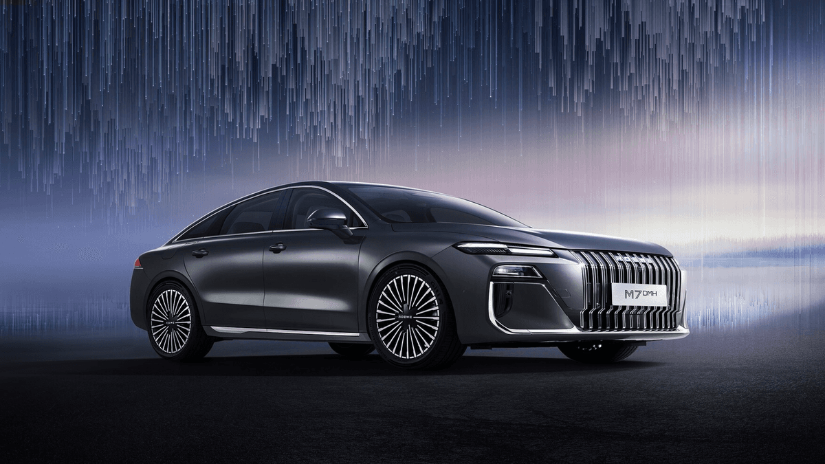 Roewe M7, PHEV Jarak Terjauh dengan Desain Eks Rolls-Royce dari SAIC
