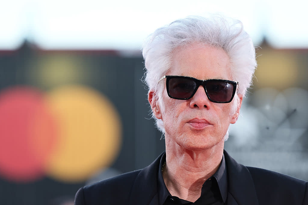 Jim Jarmusch Kritik Pendanaan Mubi yang Kontroversial Saat Venice Film Festival