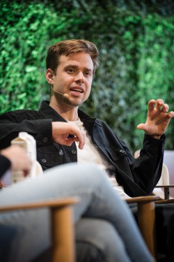 Lovable: Unicorn AI dari Eropa yang Buka Jalan Bagi Startup Tanpa Coding