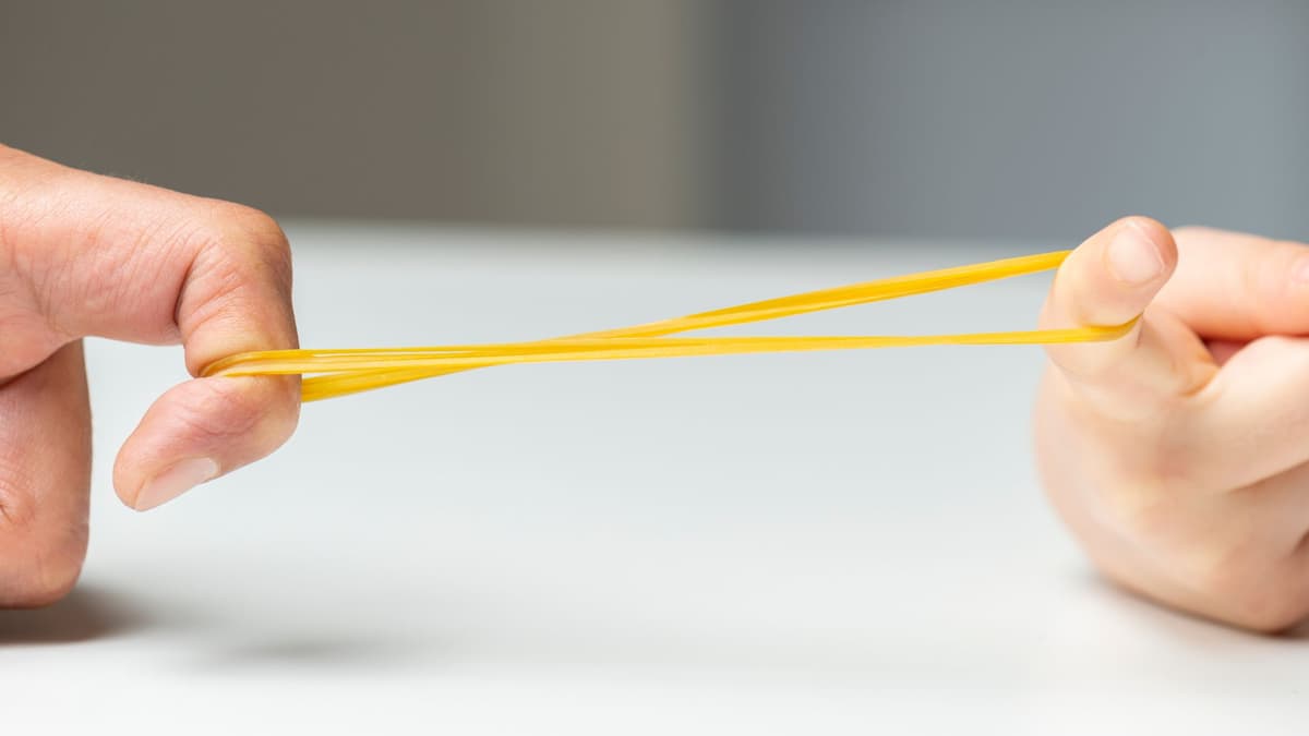 Karet Termoelektrik Elastis Pertama Dunia: Ubah Panas Tubuh Jadi Listrik