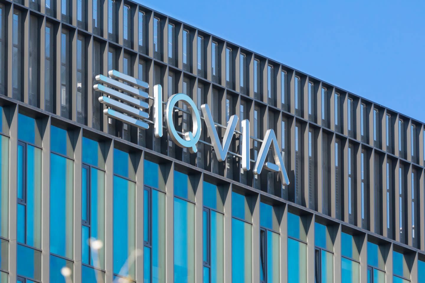 Platform Terpadu dan AI: Solusi Cepat untuk Kelola Keuangan Uji Klinik