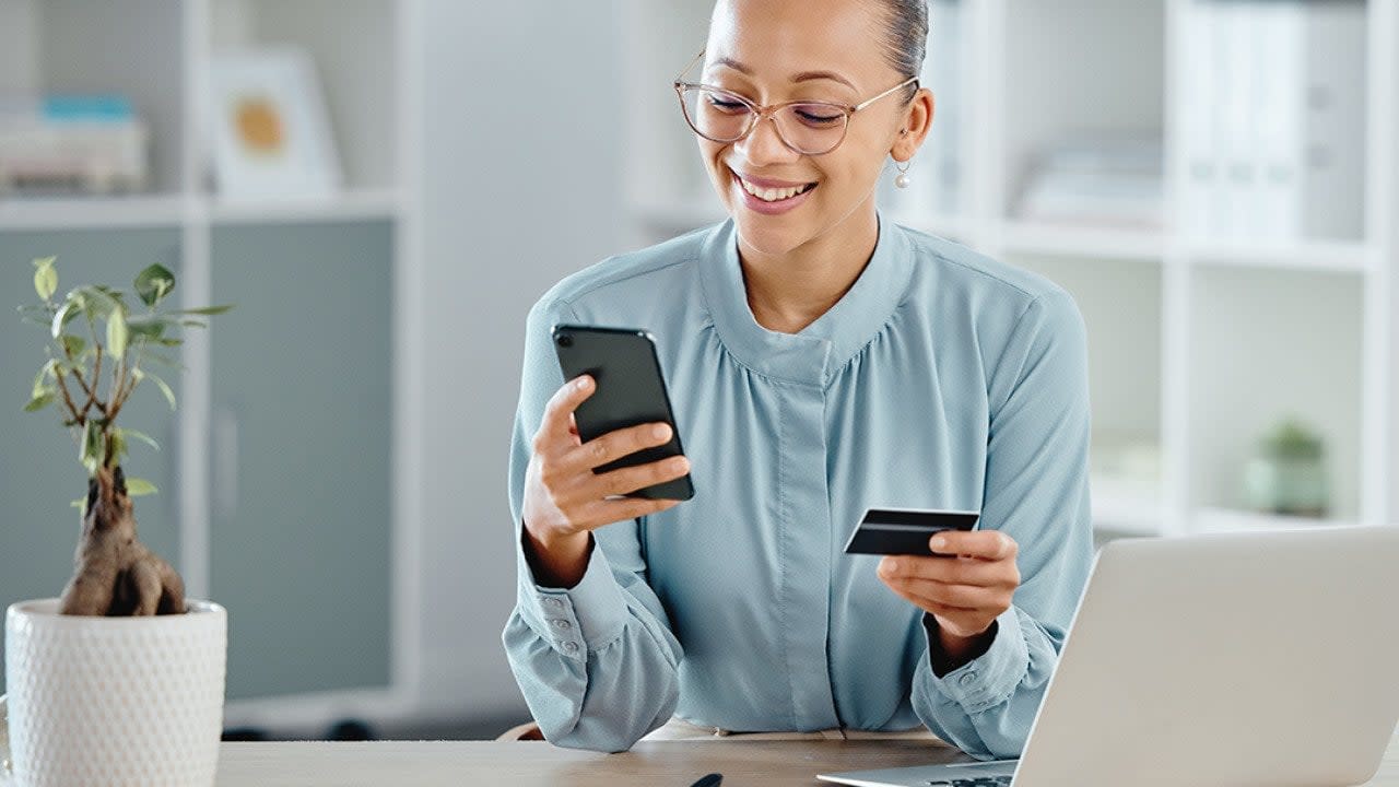 Cara Efektif Kelola Kartu Kredit Perusahaan untuk Kontrol Keuangan Optimal