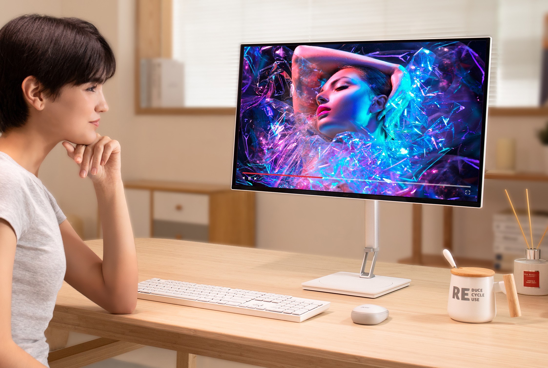 Acer Akuisisi Amadana Desain Jepang, Luncurkan Monitor Stylish di Eropa