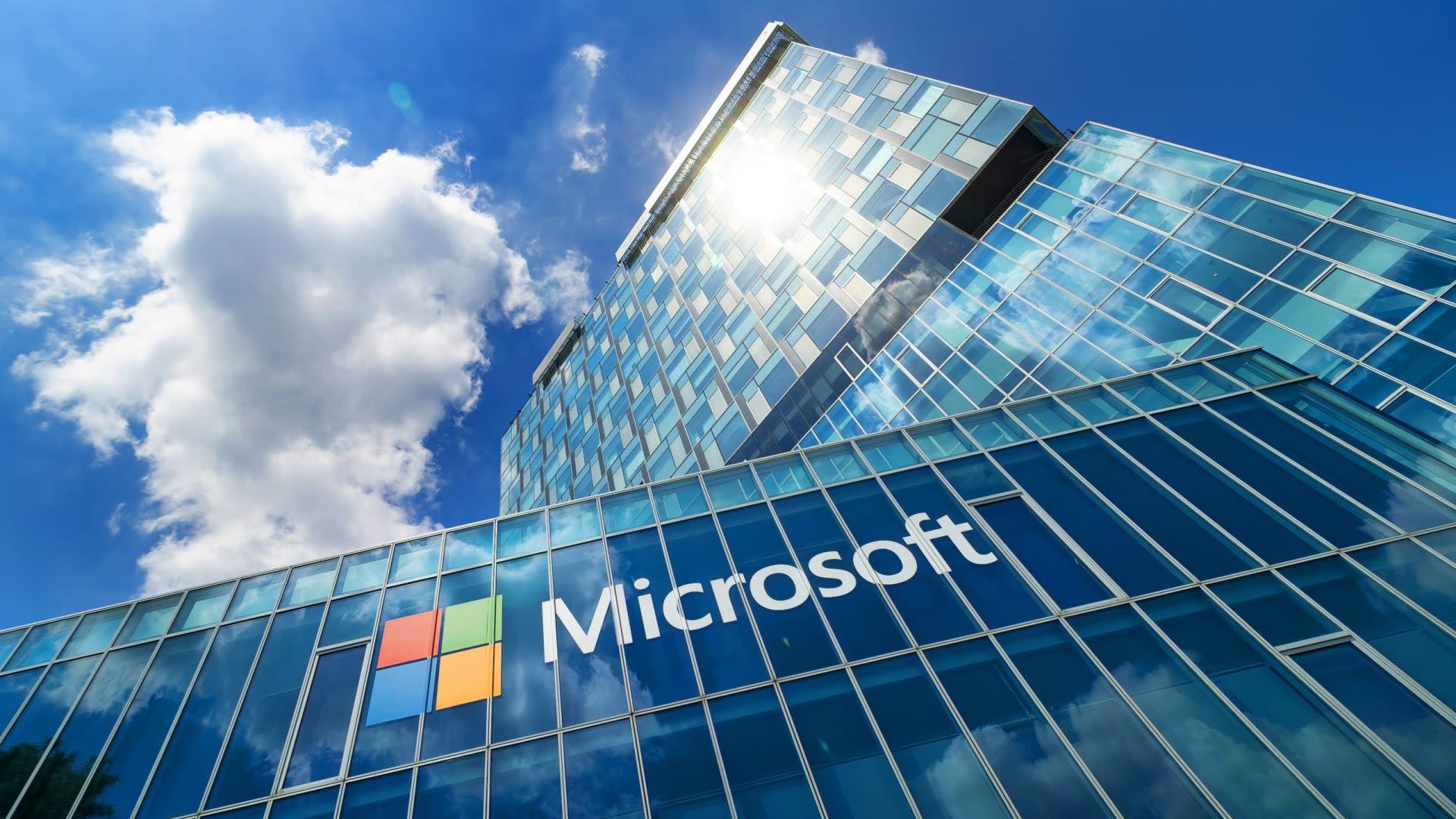 Microsoft Ciptakan Chip Komputasi Kuantum, Investasi Saham Makin Menjanjikan?
