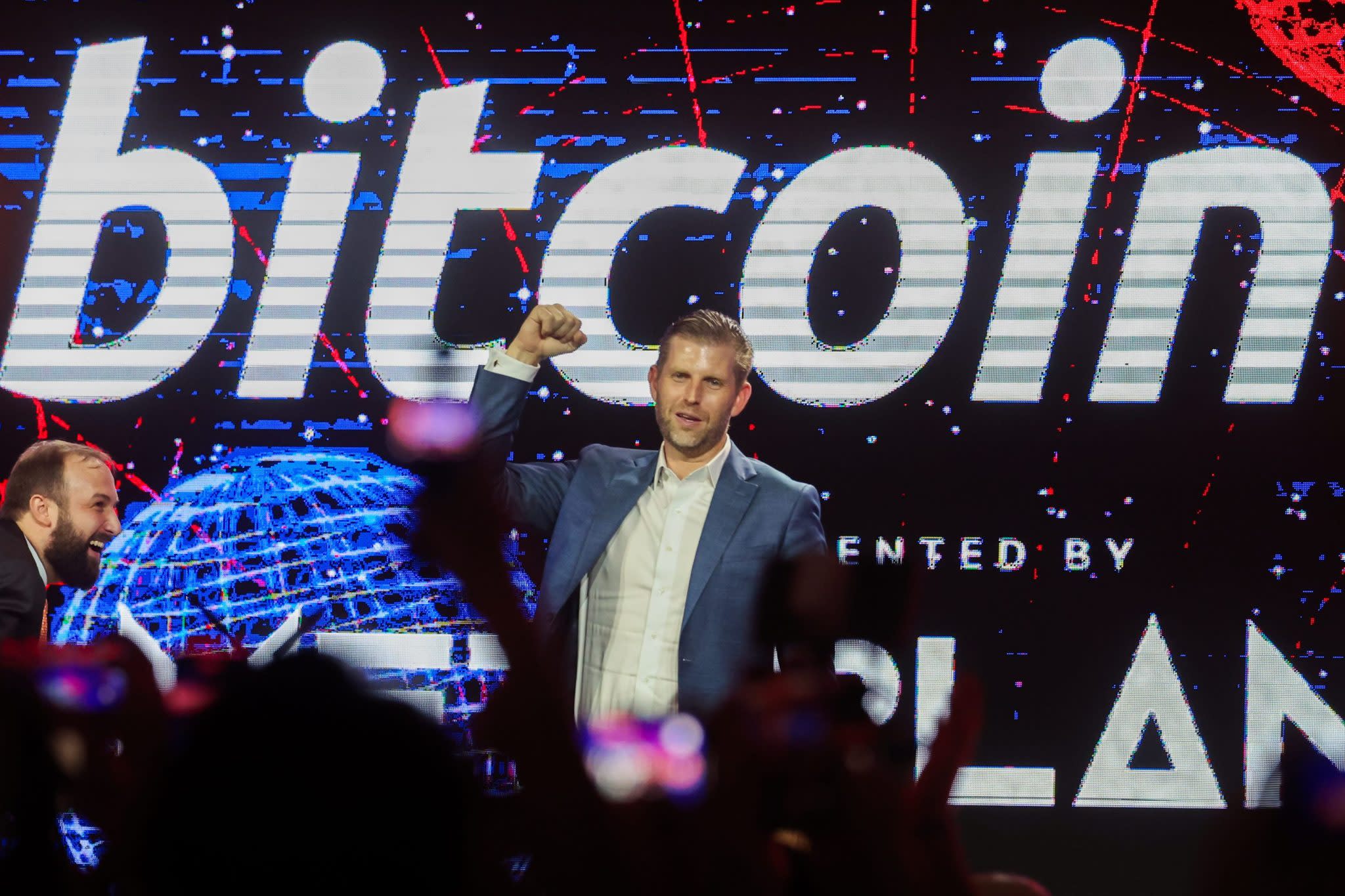 Perusahaan Penambangan Bitcoin Keluarga Trump Siap Melantai di Nasdaq