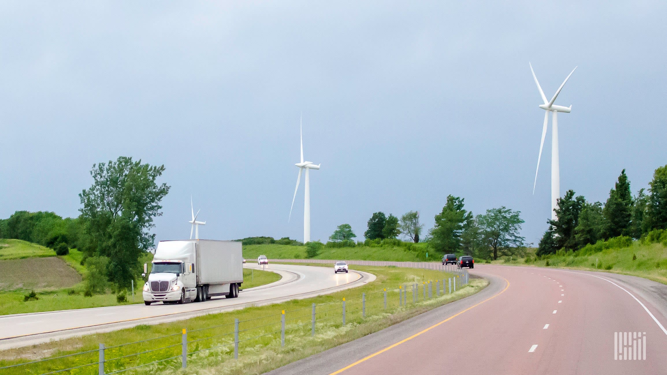 Pemimpin Perbatasan Optimis Energi Bersih untuk Angkutan Barang Lintas Negara