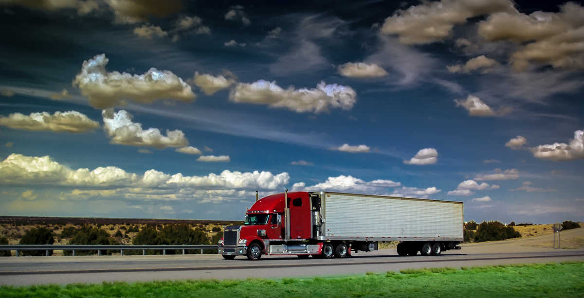 Kemitraan Fleetworthy dan Loadsure Tingkatkan Keselamatan Armada Melalui Peringatan Real-time