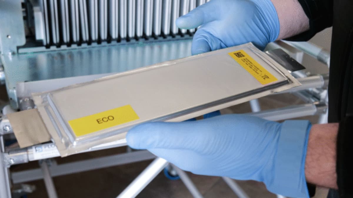 Terobosan Sel Baterai EV Dari Bahan Daur Ulang di Inggris