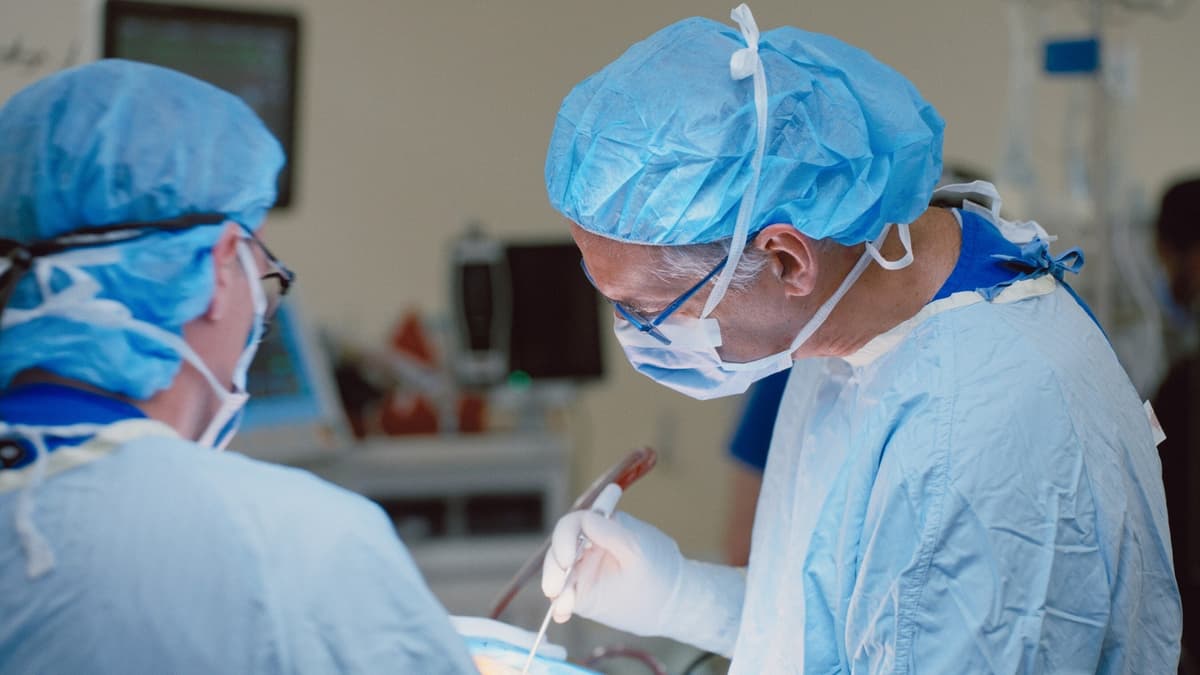 Neuralink Mulai Operasi Otak di Kanada Bantu Penyandang Paralisis