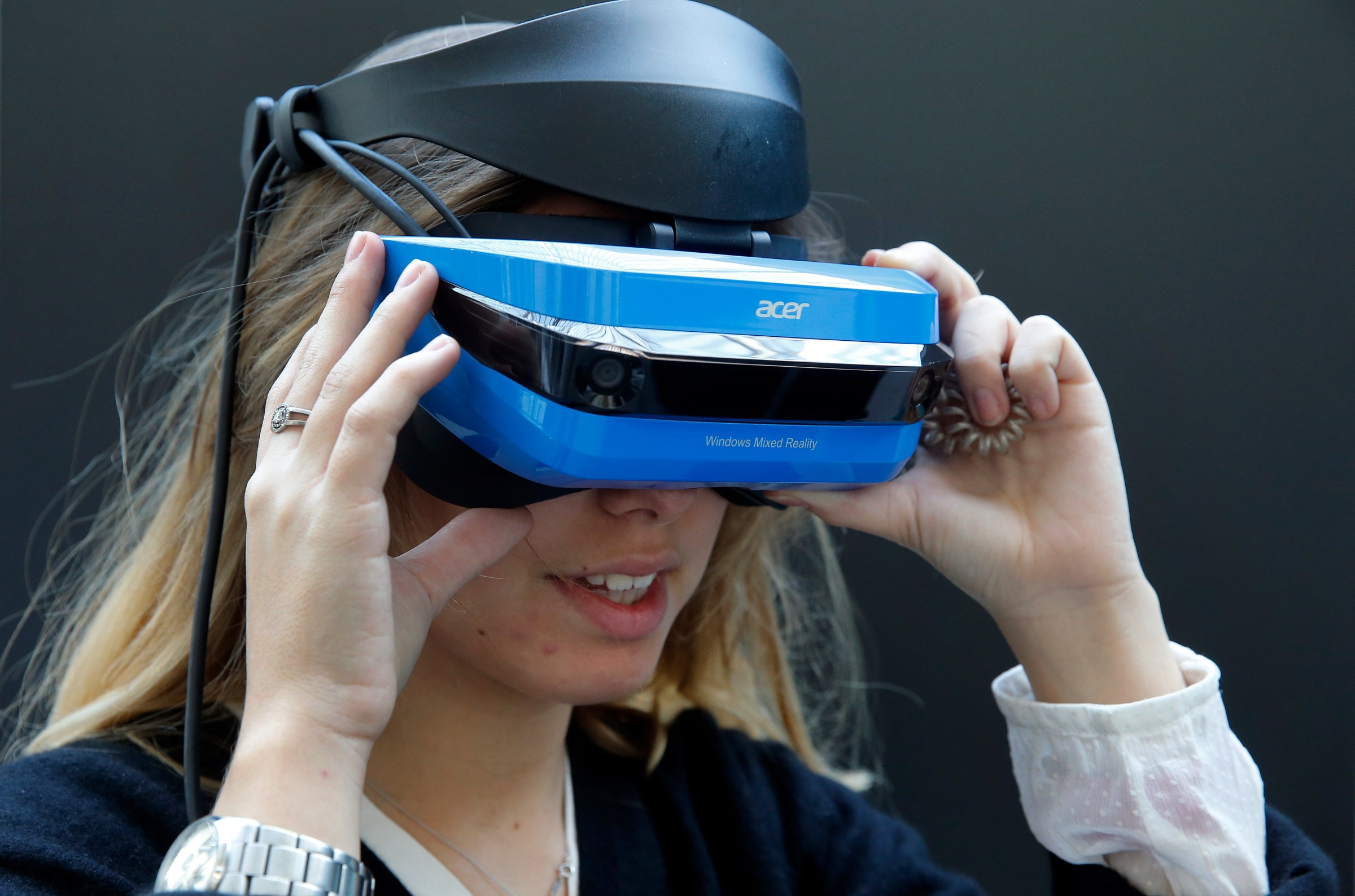 Driver Baru Menghidupkan Kembali Headset Windows Mixed Reality di SteamVR