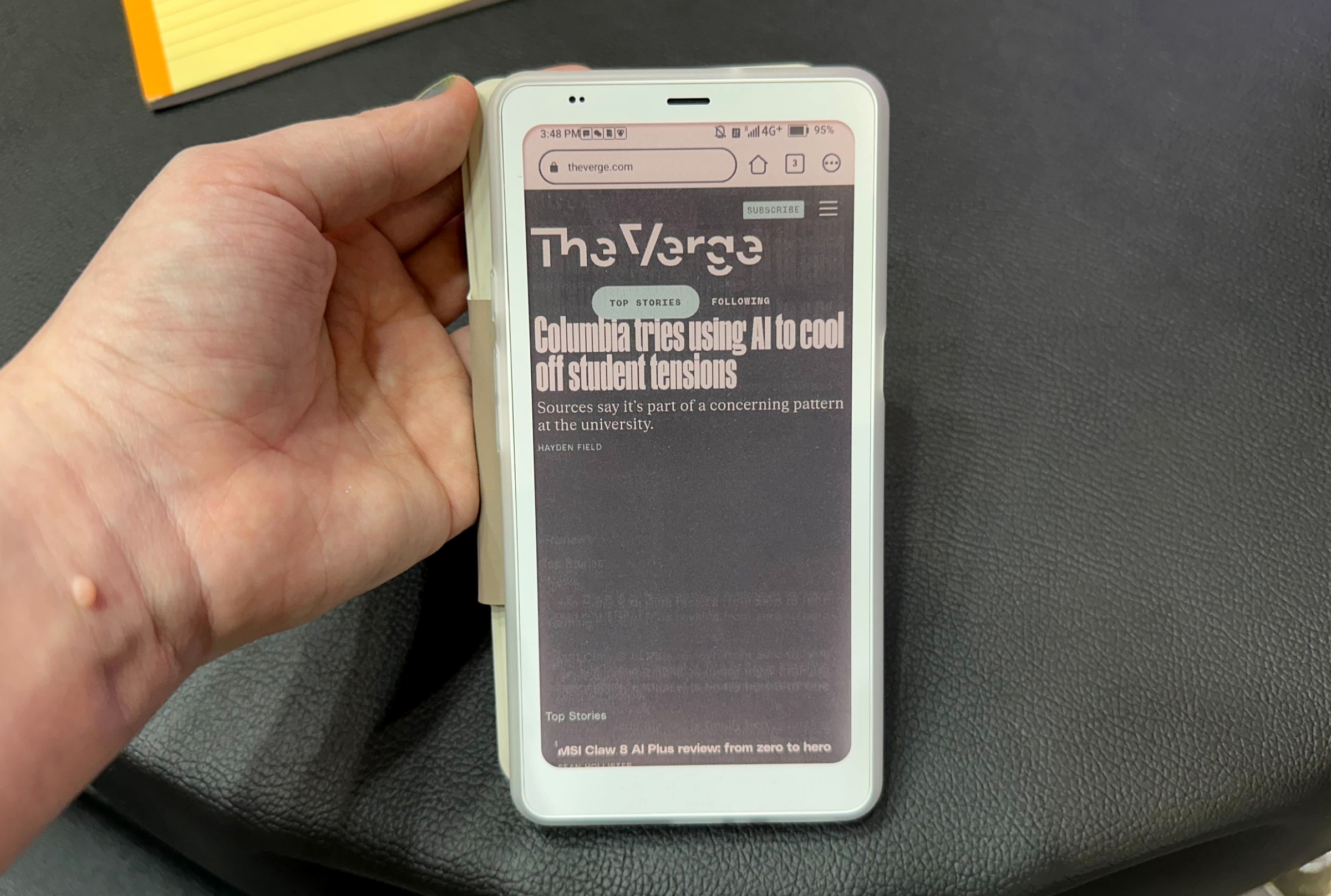 Boox Palma Baru Dengan Layar Warna dan Koneksi 4G Bisa Jadi Smartphone E Ink