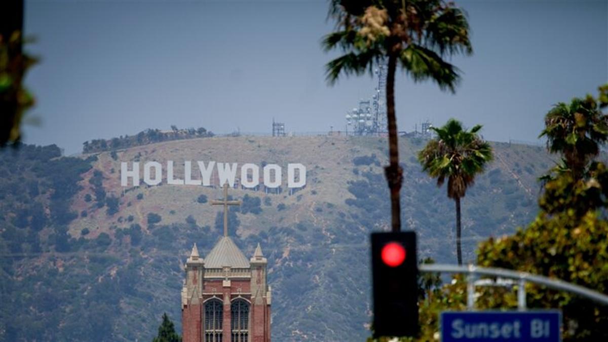 Mengapa AI Menjadi Kunci Masa Depan Hollywood dan Industri Hiburan