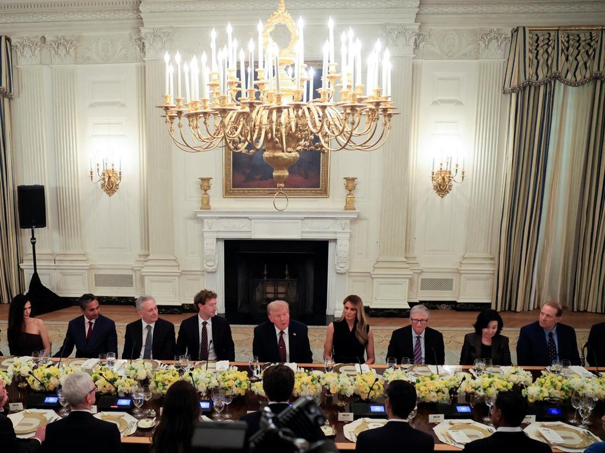 Trump Ajak Pemimpin Teknologi Investasi Besar di AI dan Infrastruktur AS