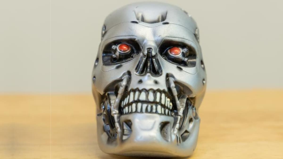 Pelatihan Ulang AI Menjaga Keamanan Meski Model Diperkecil dan Terbuka