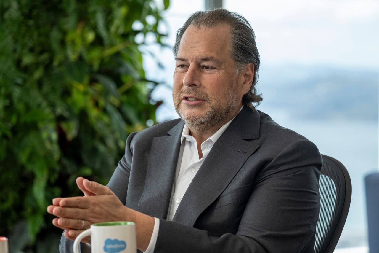 Salesforce dan Tantangan Besar di Era AI: Bisakah Mereka Bangkit Kembali?