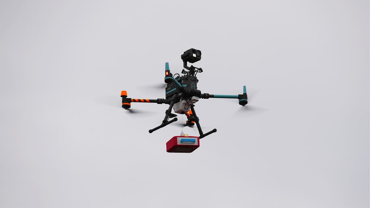 Drone Berpotensi Jadi Penyelamat Tercepat Serangan Jantung di Inggris