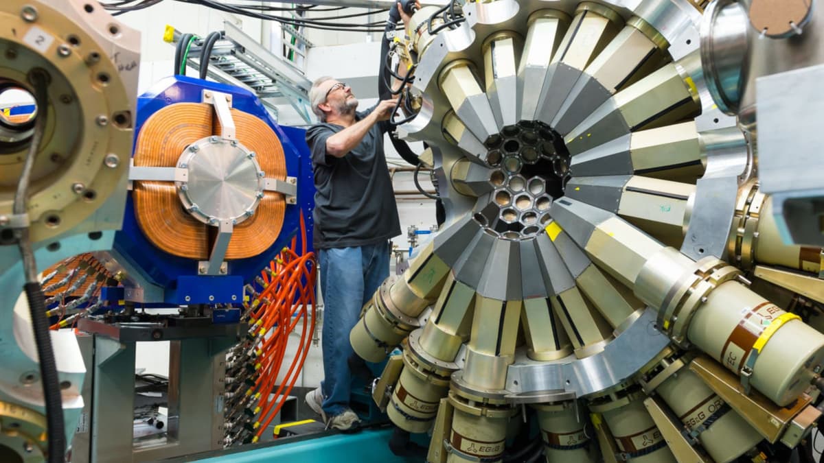 Ilmuwan Lacak Perubahan Hidrogen dalam Baja Tahan Karat Secara Real-Time