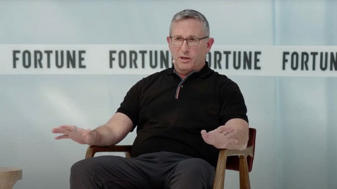 CEO Oura Bantah Isu Data Pribadi Dibagi ke Pemerintah dan Palantir