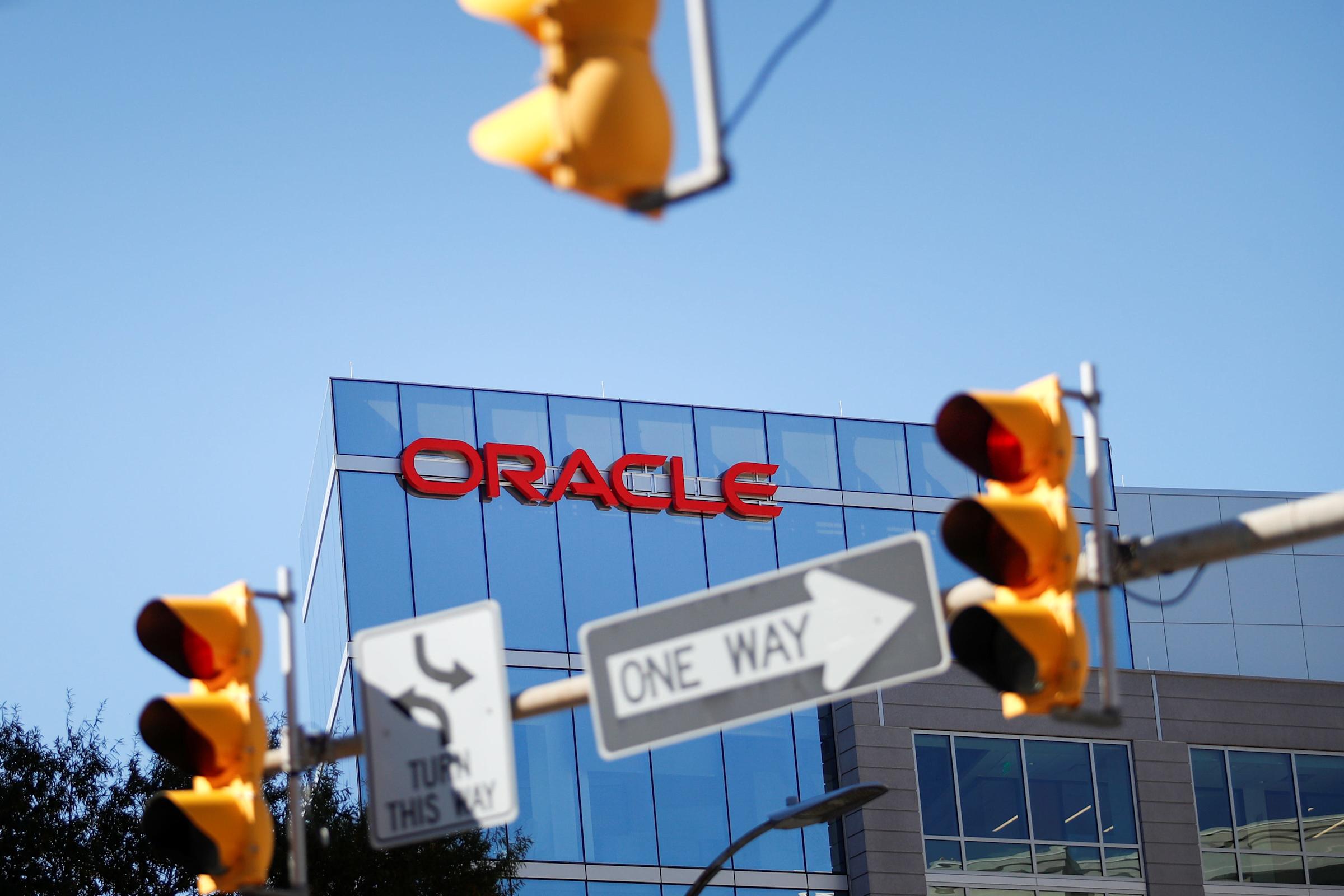 Saham Oracle Melonjak 36% Setelah Proyeksi Besar Bisnis Cloud AI