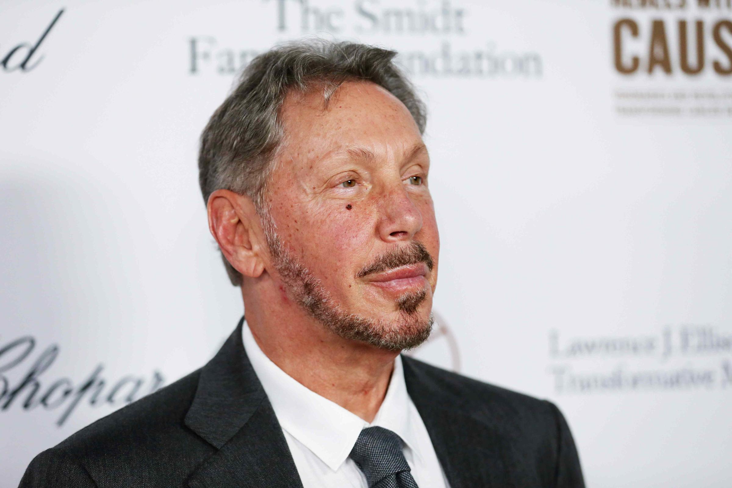 Larry Ellison Jadi Orang Terkaya Dunia Usai Oracle Raih Kontrak AI Senilai Rp 7.48 quadriliun ($455 Miliar) 