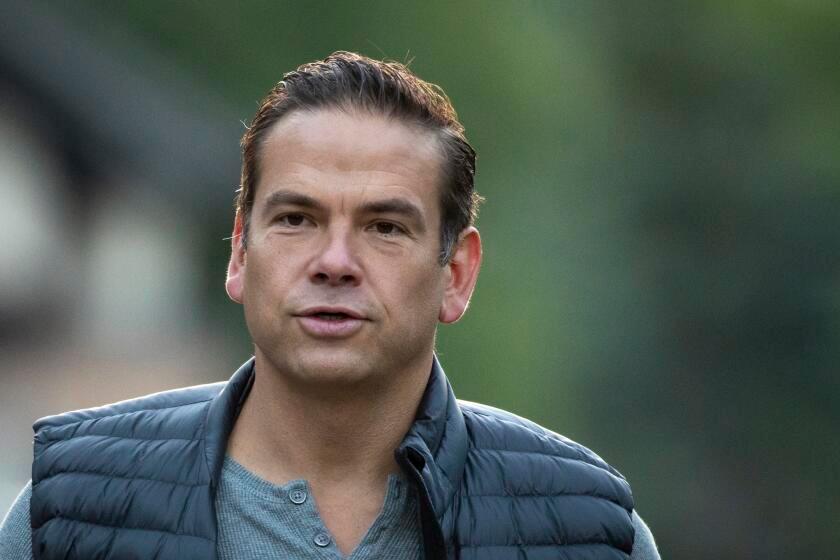 Lachlan Murdoch Kukuhkan Posisi Pemimpin Media Keluarga Setelah Suksesi 3,3 Miliar