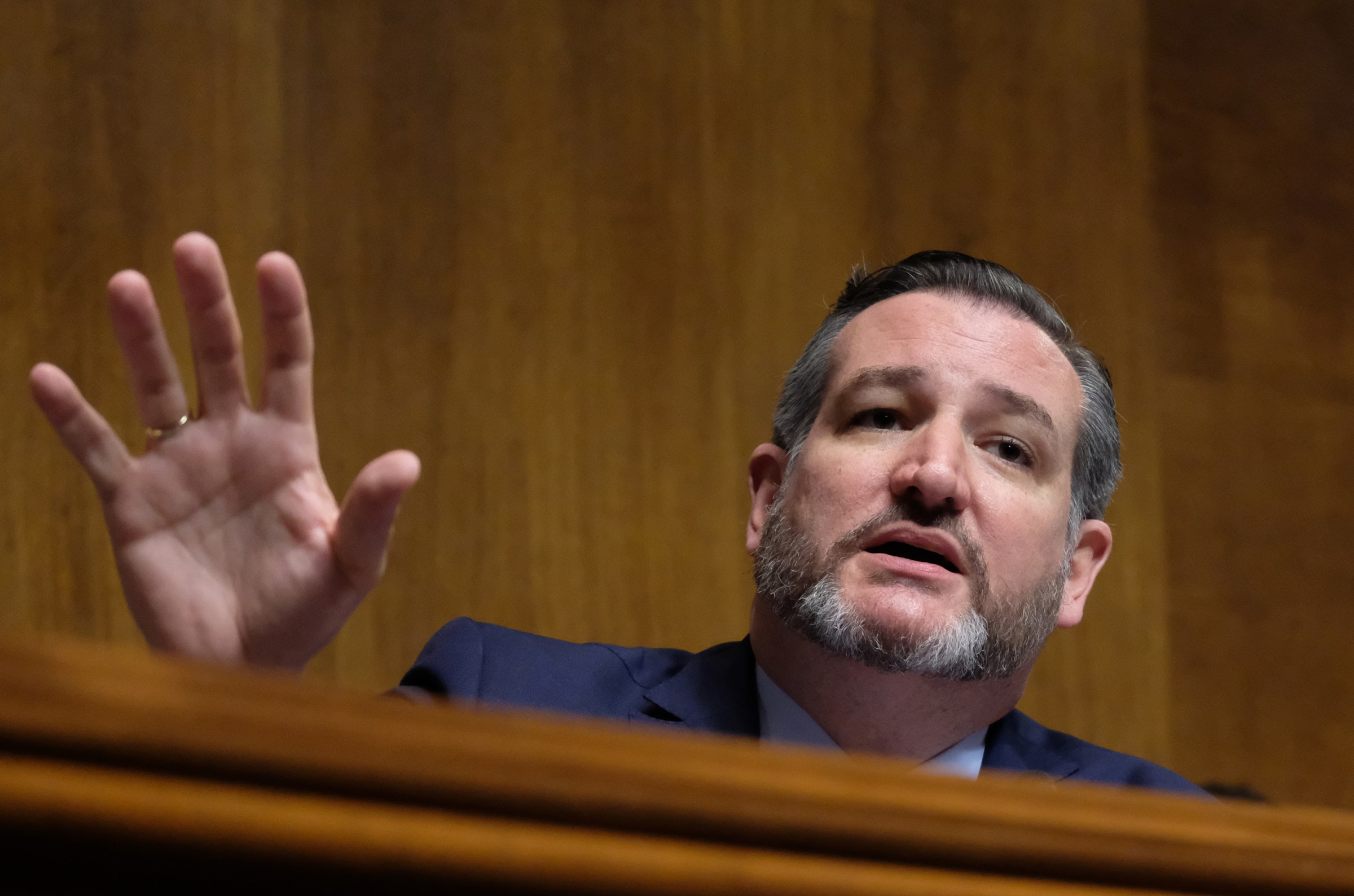 RUU Sandbox AI oleh Ted Cruz: Inovasi Cepat vs Risiko Regulasi yang Longgar