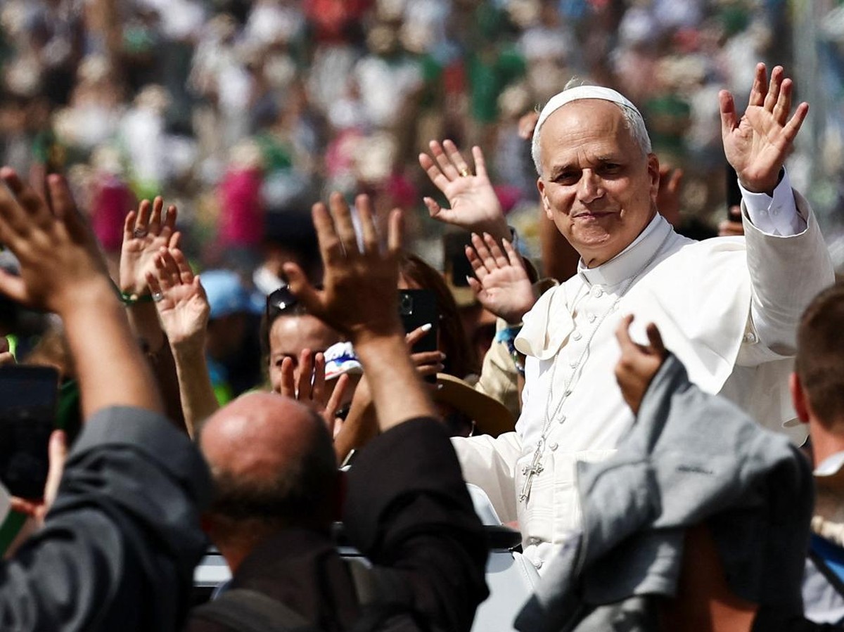 Paus Leo Kritik Upah USRp 16.45 quadriliun ($1 Triliun)  Elon Musk, Tunjukkan Masalah Kesenjangan Gaji CEO