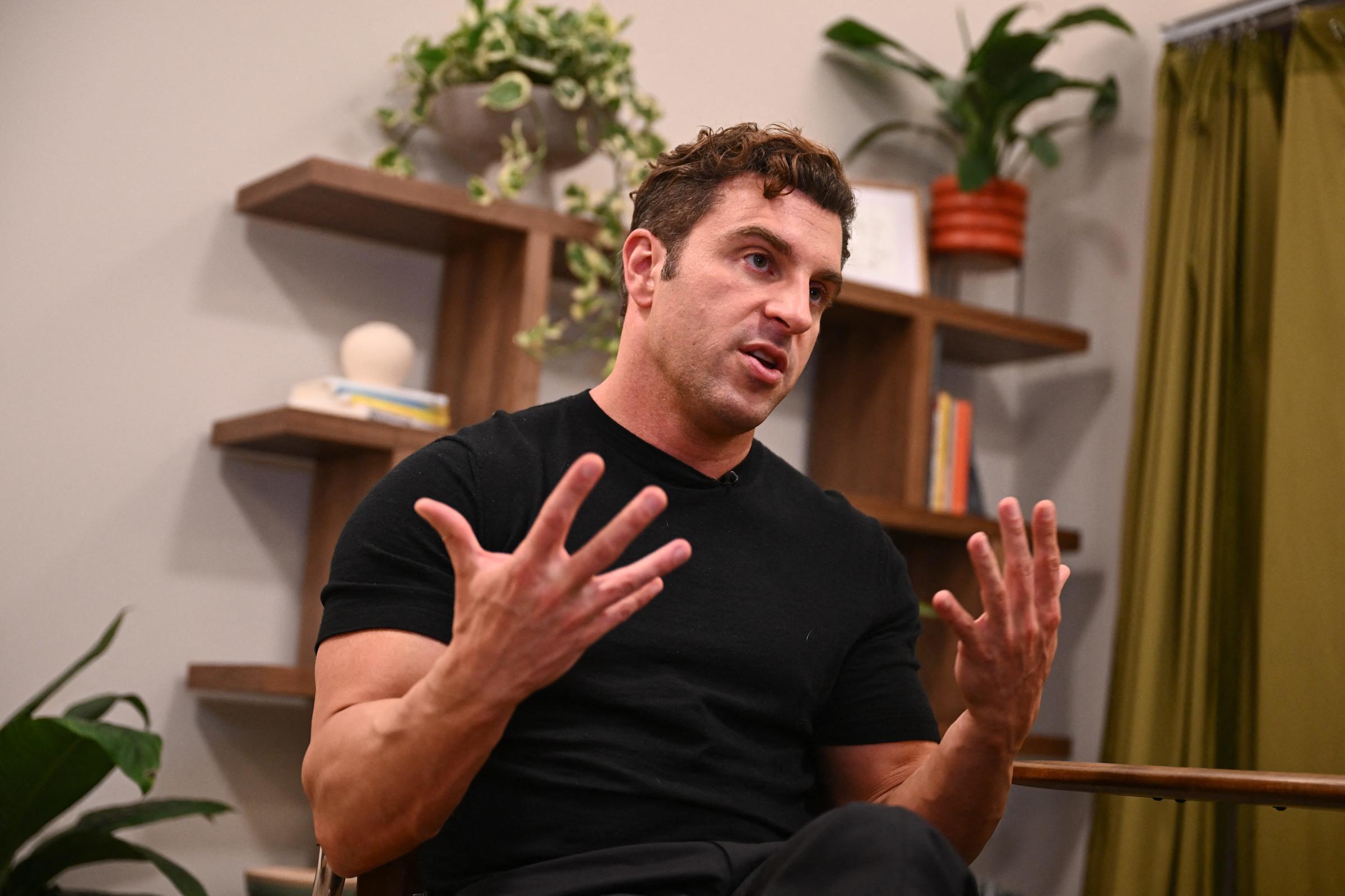 Airbnb CEO Brian Chesky Fokus Kembangkan Bisnis dan Jadikan Aplikasi Berbasis AI