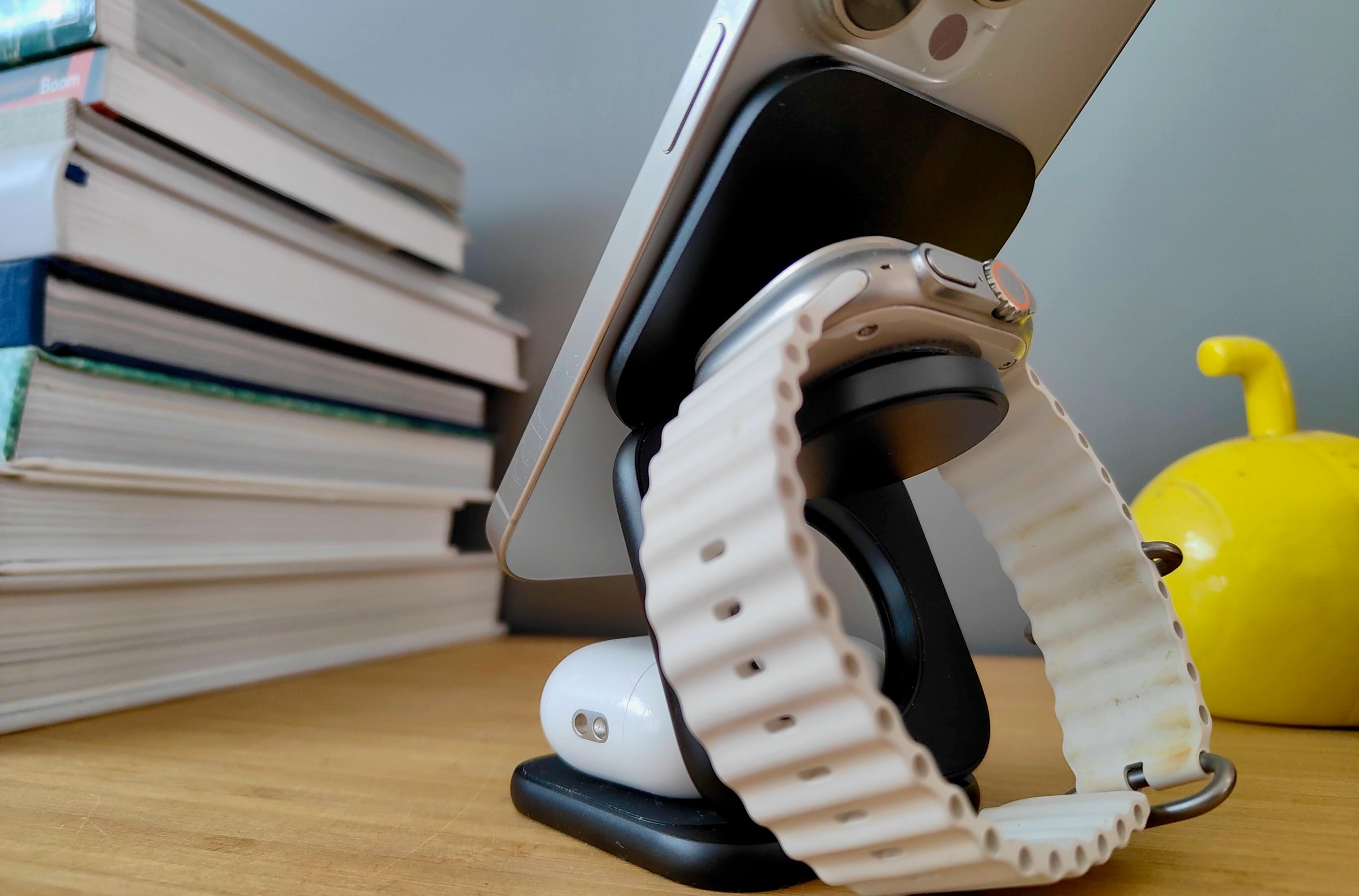 Kuxiu X40 Turbo: Charger 3-in-1 Kecil dan Kuat untuk Pengisian Wireless Cepat