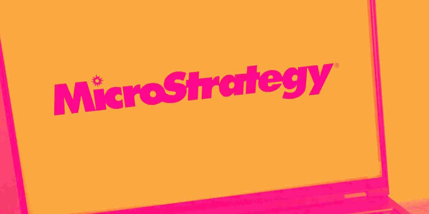 Saham MicroStrategy Turun, Apakah Ini Waktu yang Tepat Untuk Beli?
