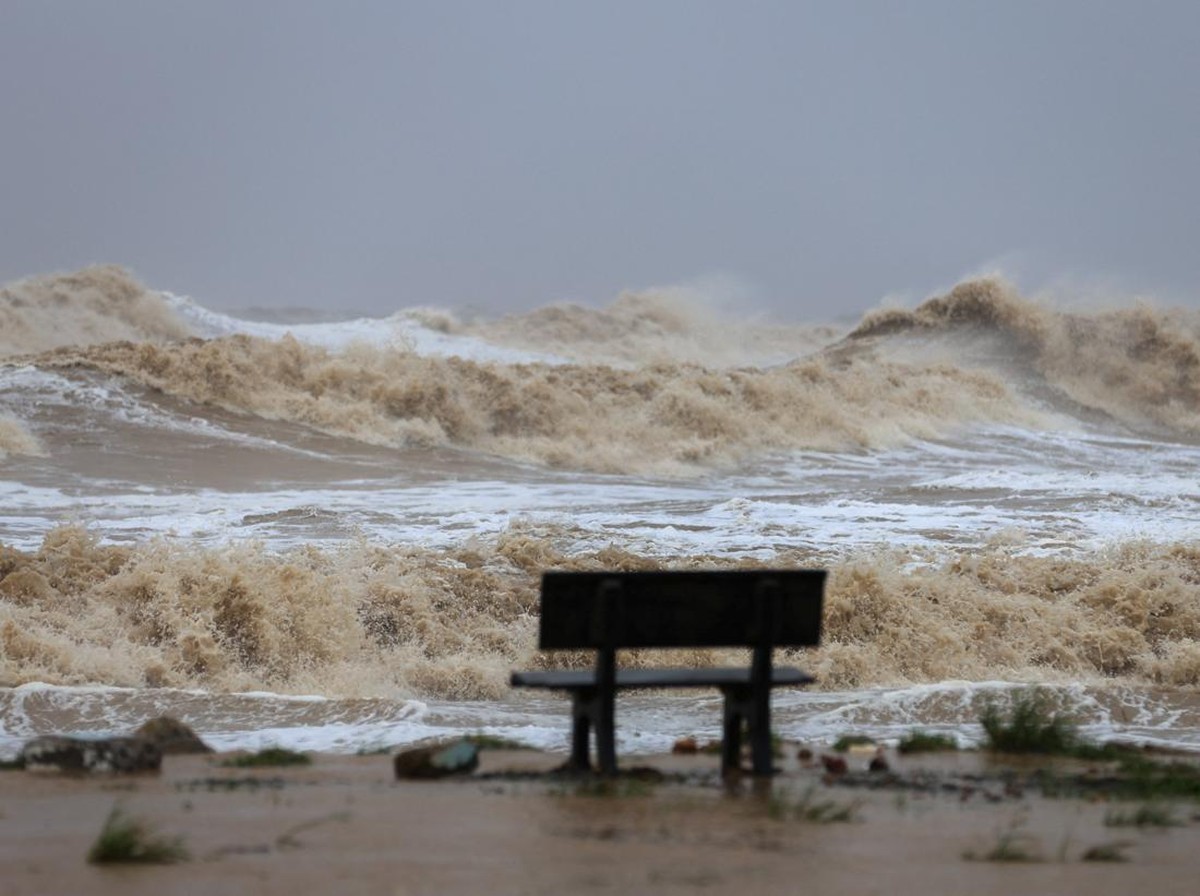 Topan Ragasa Mengancam Asia Timur, Evakuasi Dipercepat di Taiwan dan Filipina
