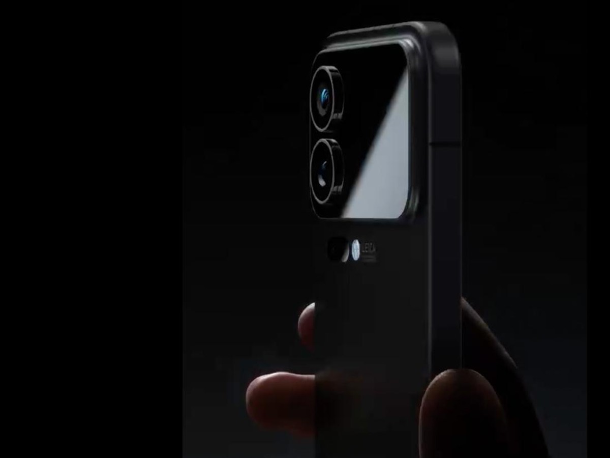 Bos Xiaomi Bantah Tuduhan Jiplak iPhone 17 Pro Max pada Produk Terbaru