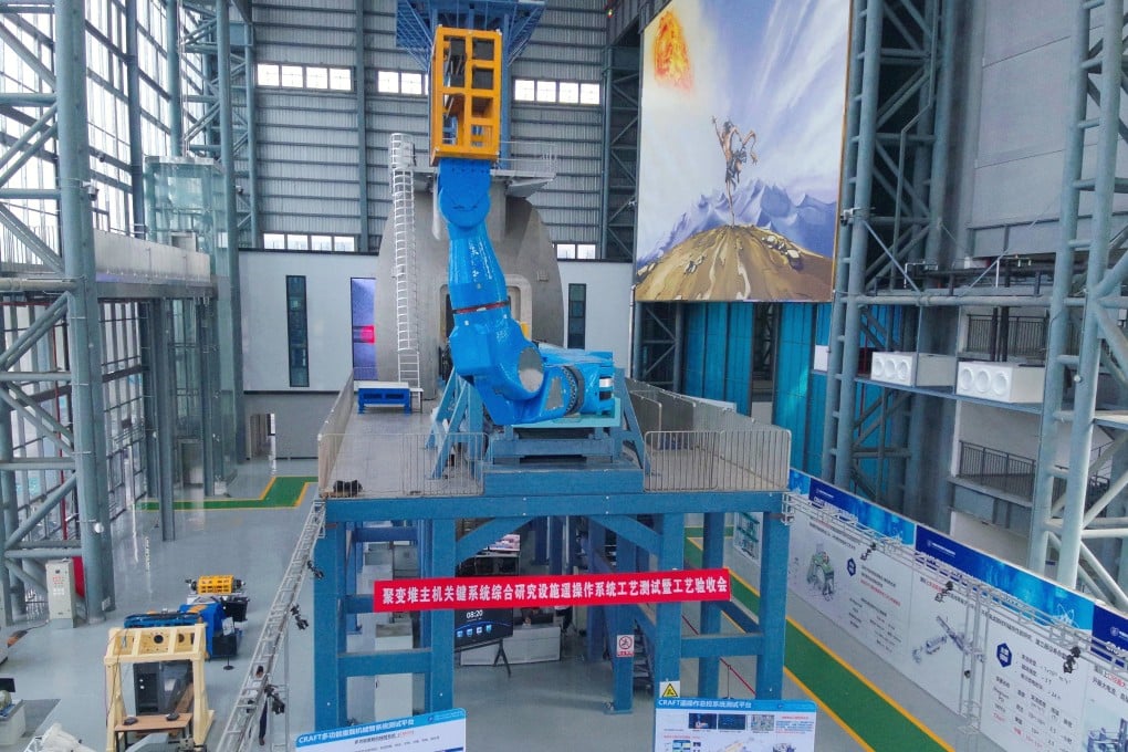 Robot Raksasa China Angkat Beban 60 Ton Bawa Kita ke Matahari Buatan