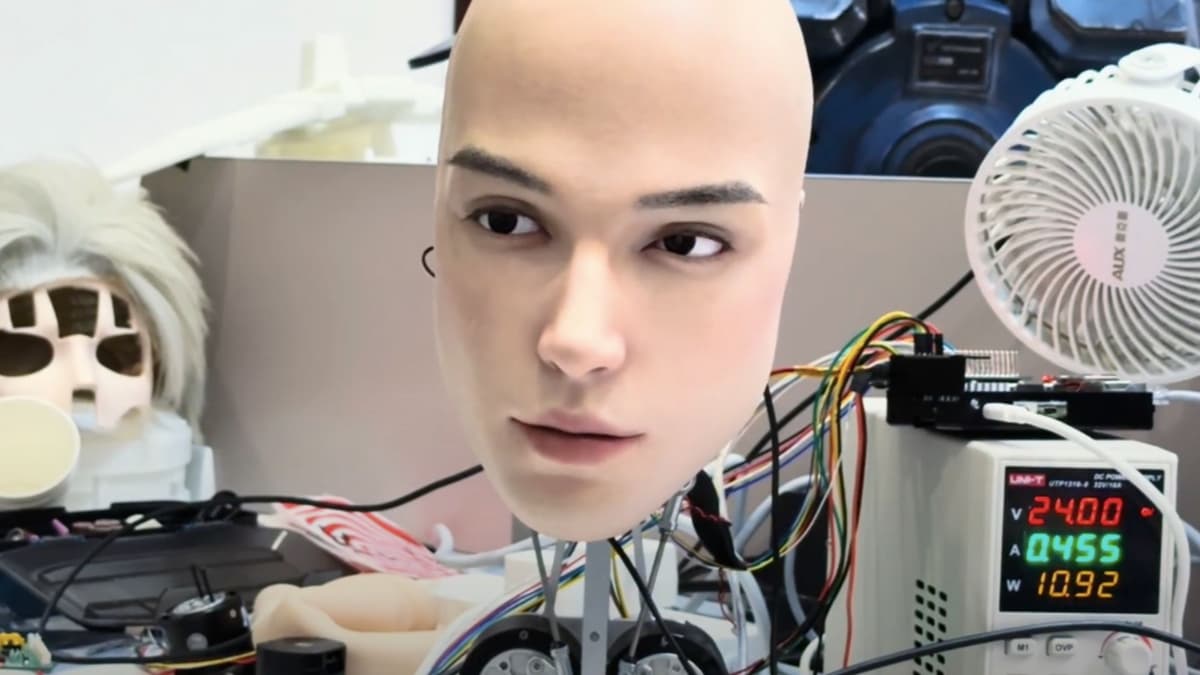AheadForm Kembangkan Robot Humanoid dengan Wajah Ekspresif dan Hidup