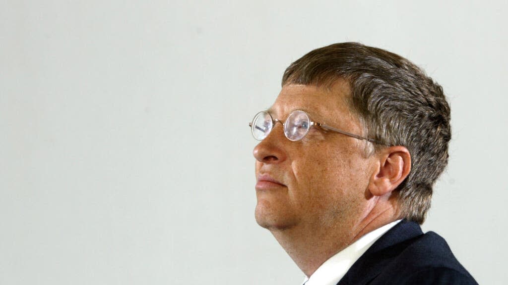 Bill Gates: Kebahagiaan Sejati Datang dari Bebas Stres Biaya Kesehatan dan Pendidikan - image 1