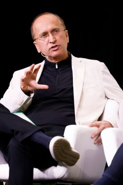 Rahasia Sukses Mendirikan Startup: Cara Menggalang Dana Pertama dari Investor - image 1