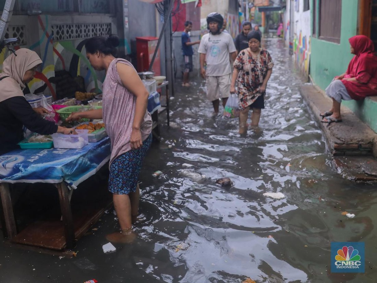BMKG Waspadai Hujan Lebat dan Angin Kencang di Masa Peralihan Musim - image 1