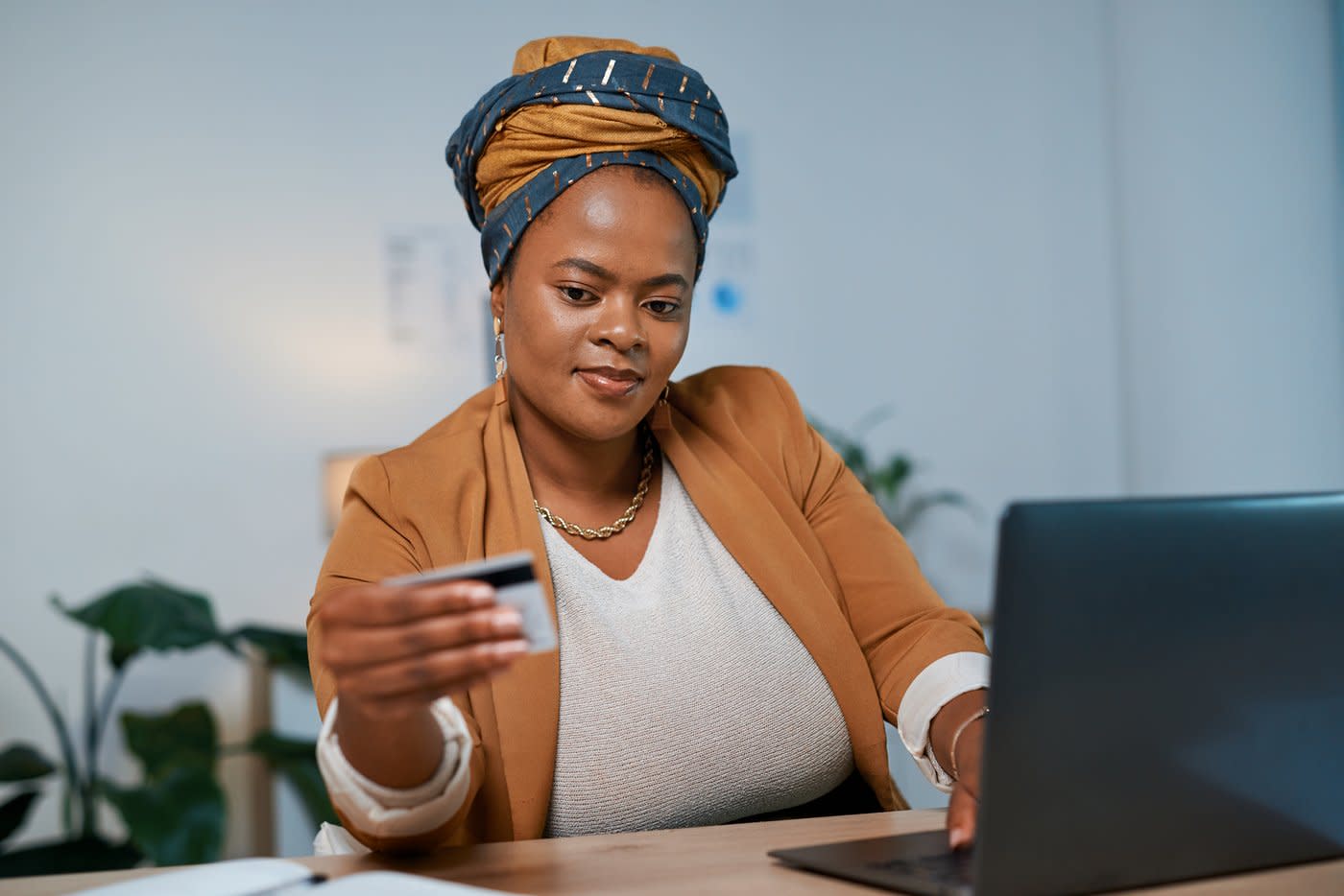 Amazon vs MercadoLibre: Mana Saham E-Commerce yang Lebih Menjanjikan? - image 1