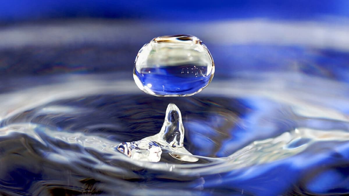 Penemuan Fase Premelting Air Terperangkap Memecahkan Misteri Perilaku Air Nanometer - image 1